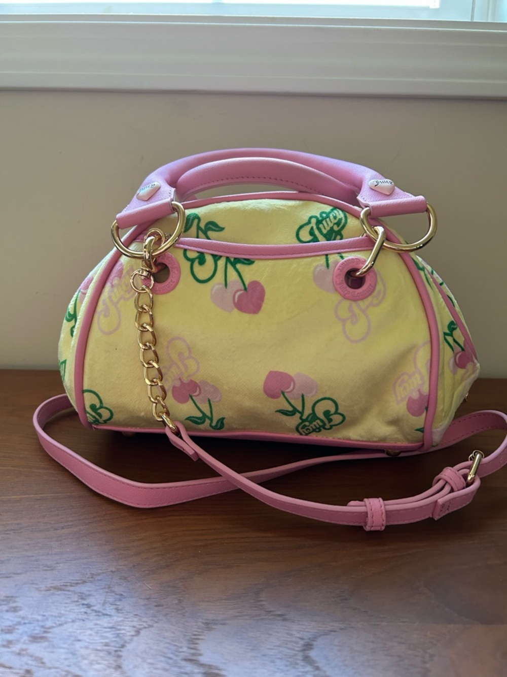 🍒NWT Juicy Culture Retro Juicy Cherry Satchel🍒